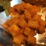 ダルバート食堂 - ムラコアチャール(大根の漬物)