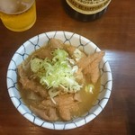 大衆酒場 やかん - もつ煮込み