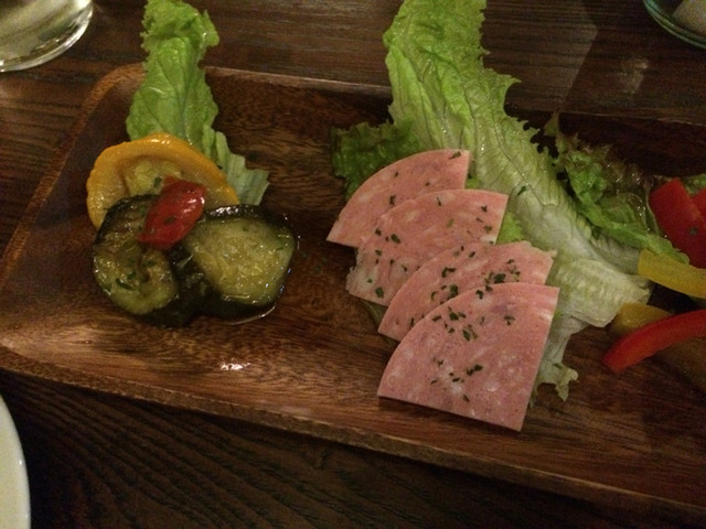 ソーセージが美味しいバル 22 00まで禁煙 チャージフリー By Kenkens Local Bar 新栄eight 新栄町 バル バール 食べログ