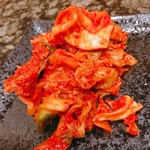 焼肉 大金 - キムチ。辛いです。