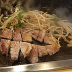 ステーキハウス鉄板焼 不二 - 豚ロース
