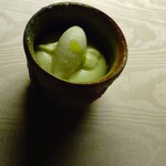 ヒカリヤ ニシ - カリフラワーのアイスとホワイトチョコとクリームブリュレ