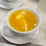 香港海鮮料理 椰林 - カボチャのスープ