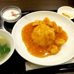 四川料理 胡一刀四代目 - エビチリ丼とスープセット