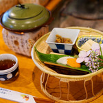 茶処 あ・そこ - メニューは一つ一つ説明してくださいます。