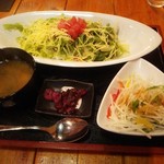 沖縄料理 舞天 - タコライス定食