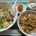 タイ国料理 ゲウチャイ - ラーメンセット(?)　汁なし麺＋ガパオライス
