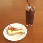ARIA - リコッタチーズケーキ/コーヒー(アイス)