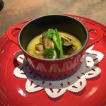 ル ボークープ - ロワイヤル　雪割りキノコとカキ アスパラソバージュのソテー添え　2016-6