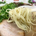 桂華ラーメン - するりと自家製玉子麺！