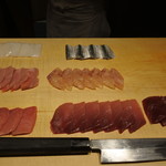 鮨 さいとう - 握りの準備中