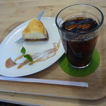 コトヤ カフェ - キャラメルナッツチーズケーキ＋アイスコーヒー