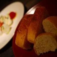 grigio la tavola - 