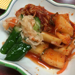 大成園 - キムチ盛合せ