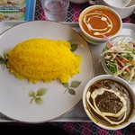 ナマステニッポン!! - Newネパールセット（900円）※カレーは、日替わりカレー（サグチキン）と豆カレーを選択