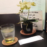 シロカッコヤ - 卓上の装飾