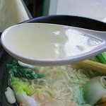 台湾料理 点心楼 台北 - 塩味がしみじみ美味しいスープ