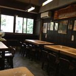 大甚 - 2階席。窓があって1階より静か。小さなＴＶあり。ゴルフ中継