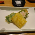 かま田 - ⑤揚物　万願寺とうがらし海老仕込み揚げ、とうもろこしの天ぷら、生麩天ぷら
