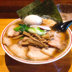 オールド スクール 中華そば ミヤ デ ラ ソウル - 特製肉ソバ1.080円