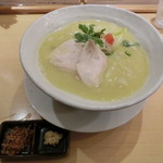 鶏白湯SOBA大盛り1050円