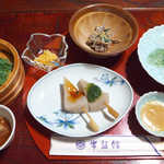 常盤館 - 青岩コース（￥2160）。これに「いりとり」、ごはん・味噌汁・お新香が付きます