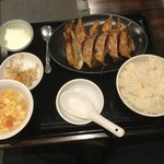 餃子の安亭 - 極餃子定食