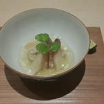 紀茂登 - ミル貝のジュレ掛け。さわやかな見た目にあっさりと美味しい一品でした。