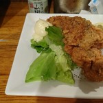 味わい酒場 - 鳥唐揚げ390円