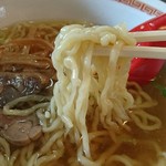 仙台中華そば 銘店嘉一 - 平打ち手揉み縮れのプルプル麺(≧з≦)ﾉ