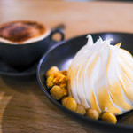 clifford's grill & lounge - 