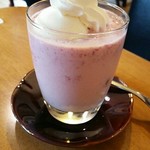 小径Cafe - 苺ミルクフロート 600円