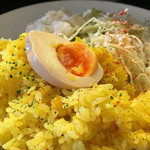 カレーは飲み物。 - 黄色いご飯