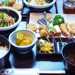 風来屋 - 串かつ定食