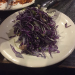 シャンウェイ - 紫キャベツの前菜