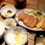 やよい軒 - チキン南蛮とエビフライの定食 960円 160521 23:21