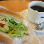 ドトールコーヒーショップ - 朝カフェセットＢ　セット　蒸し鶏とバジルポテト390円
