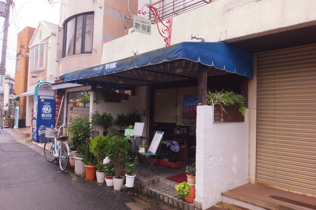 机の部屋 岡本 喫茶店 食べログ 机の部屋 岡本 喫茶店 食べログ