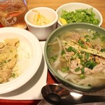 ニャーヴェトナム・フォー麺 - 