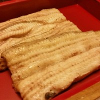 鰻割烹 伊豆栄 本店 - 白焼き
