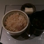 日本料理 旬彩 - れんこんご飯と赤だし