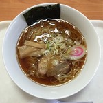 ピッコリー - 料理写真:醤油ラーメン 390円。