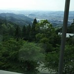 茶房　わらび野 - 席から見た福岡市内と海♪  少し雲ってました。