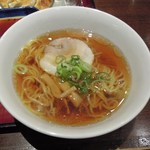 四六時中 - ハーフ(クオーター？)醤油ラーメン