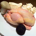 Ｕｎ十 - コクレジョーヌに使用される食材　下の黒いものはトリュフ