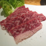 島生まれ島育ち 隠岐牛店 - カルビ極上ばら肉 1000円　(2016.6)