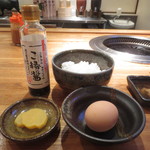 海士町産米 卵かけご飯 300円　(2016.6)