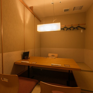 掘りごたつ個室