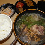 冷麺館 - テールスープ定食