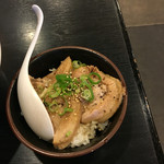 二代目 うめまる 麺や日の出 - ミニチャーシュー丼:390円